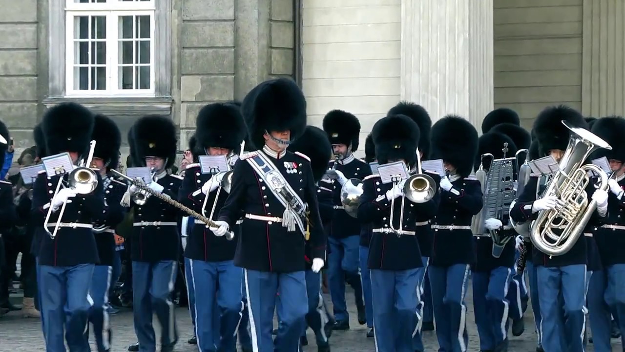 Royal Guards Band 
