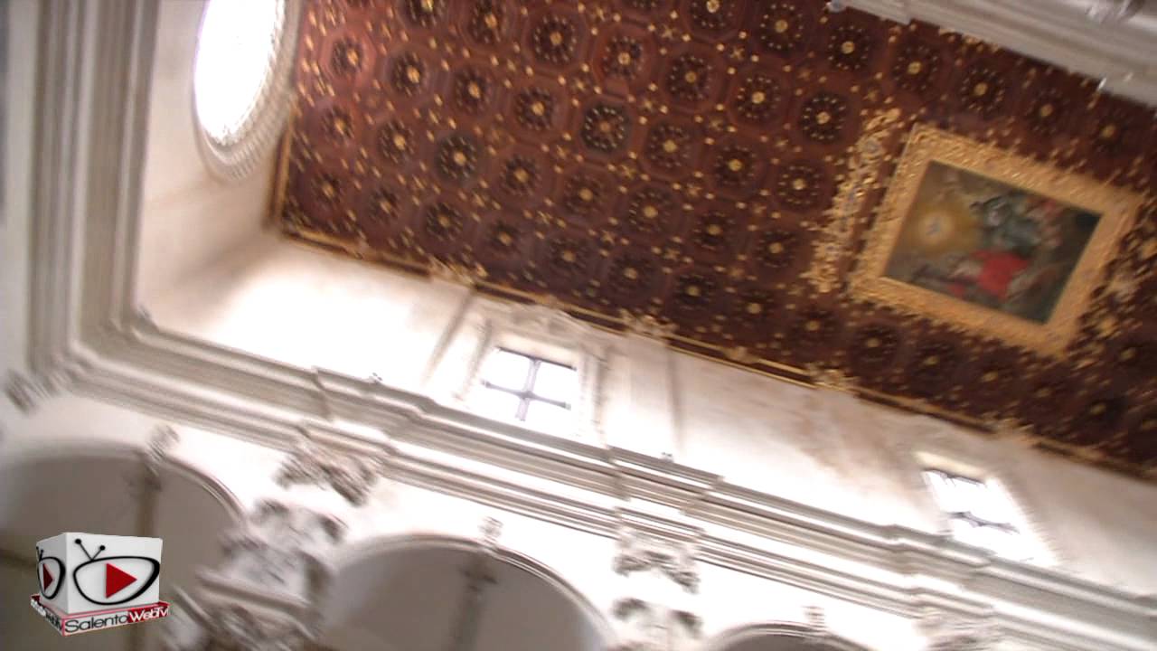 Lecce, piccolo viaggio dentro Santa Croce