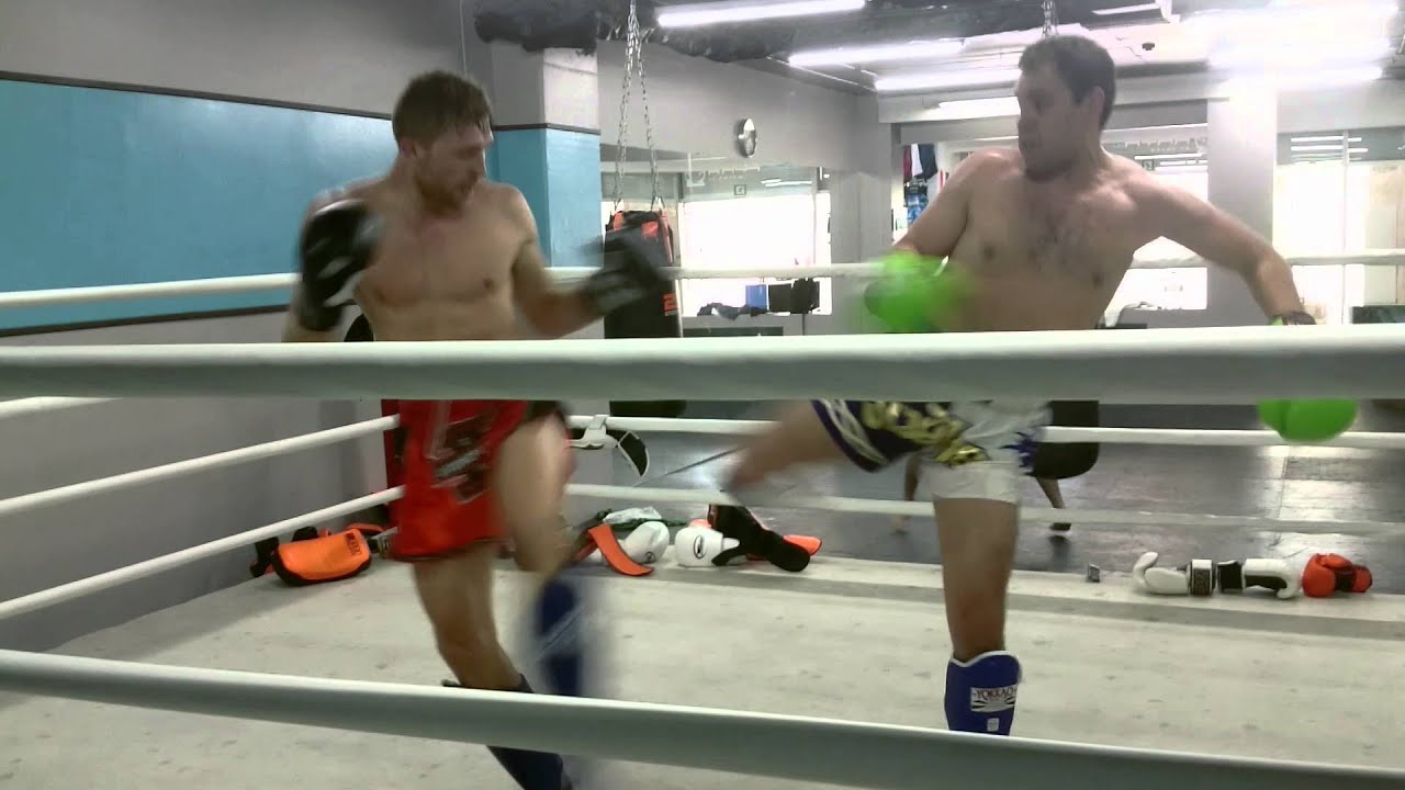Sparring at Raya Muay Thai // Santiago, Chile