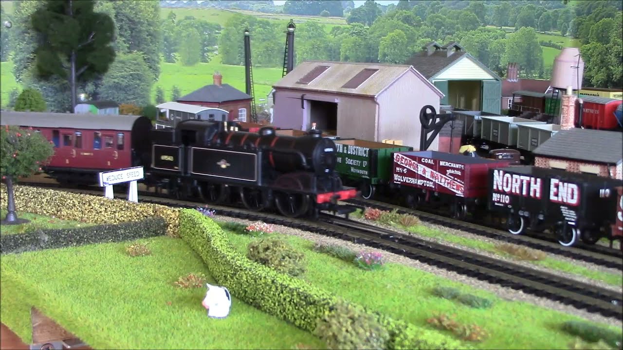 Hornby N2 With Suburban Coaches.