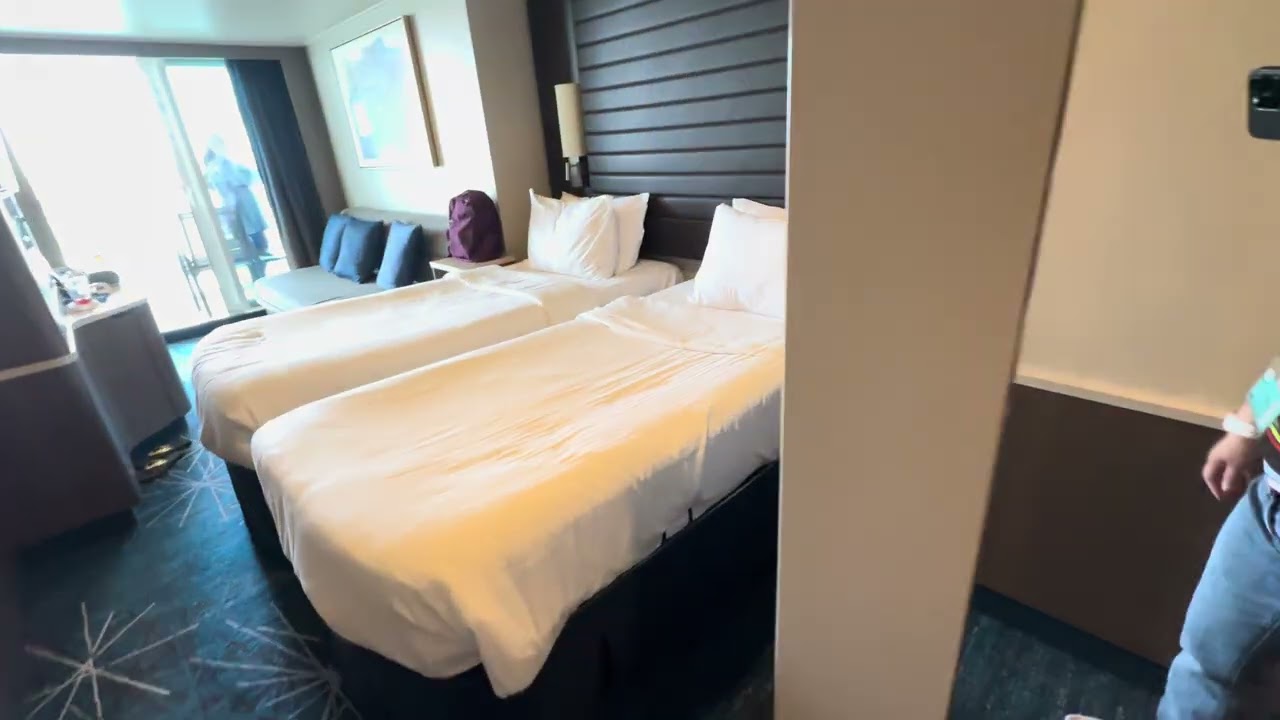Norwegian Bliss - Club Balcony Suite 15162