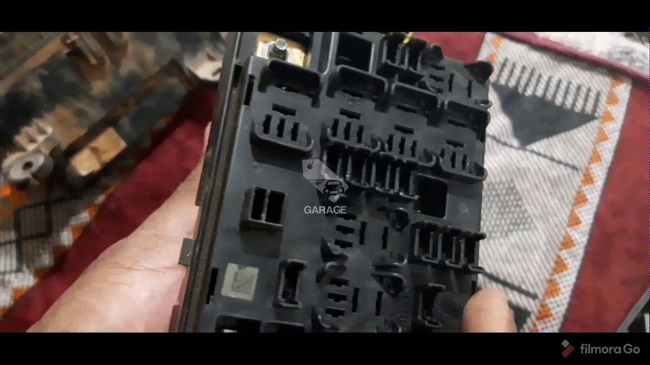 تنظيف علبة فيوزات شيفروليه افيو بطريقه سهله_Cleaning a Chevrolet Aveo fuse box is an easy way