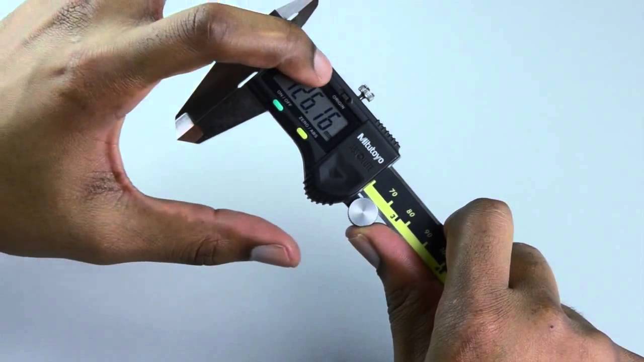 How to change a Mitutoyo 500-196-30 Caliper Battery- H Roberts and Sons
