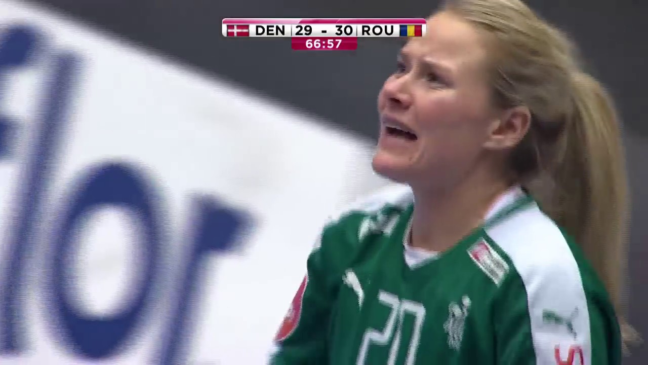 Cristina Neagu, the 2015 player of the year in the women's category
