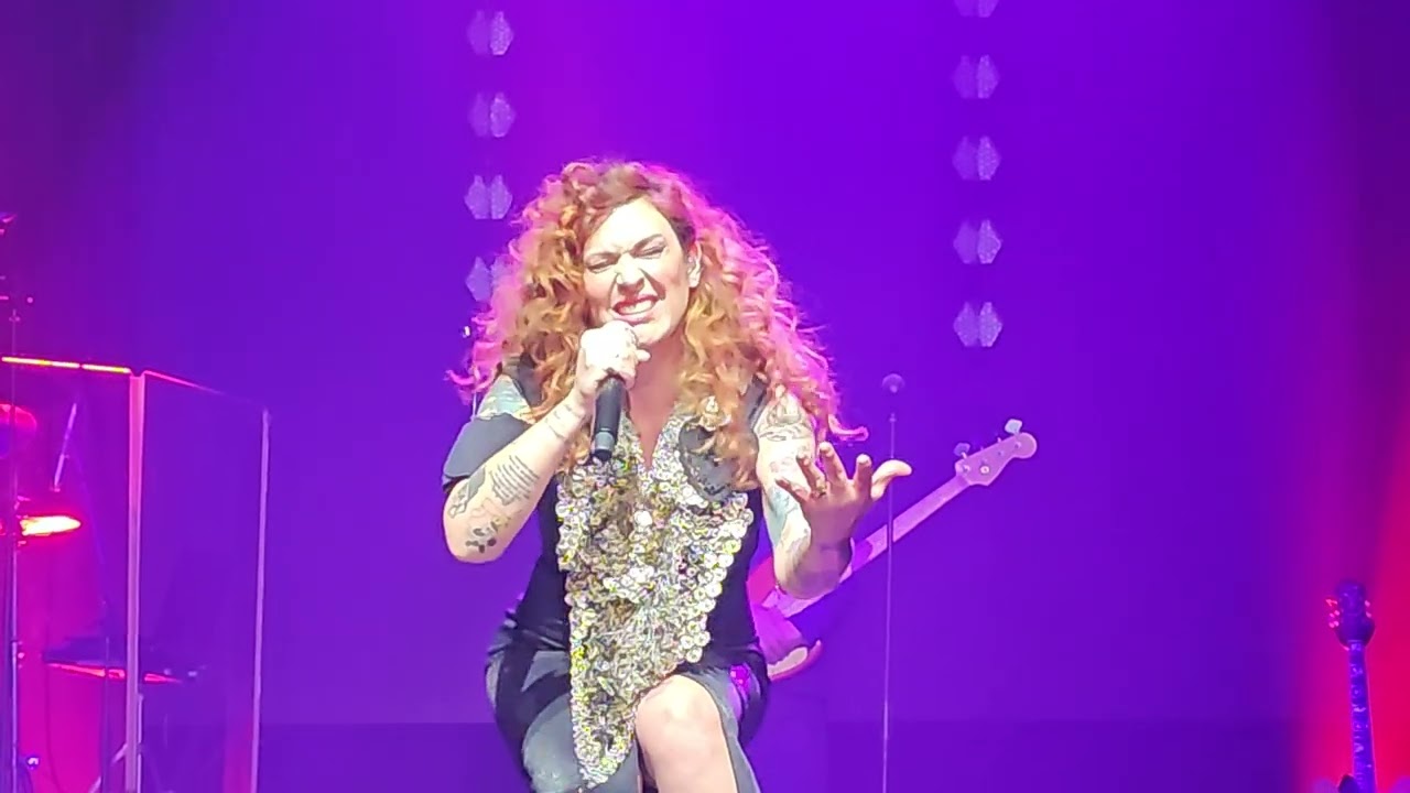 Medo - AMÁLIA HOJE  ao vivo 2025  Coliseu do Porto