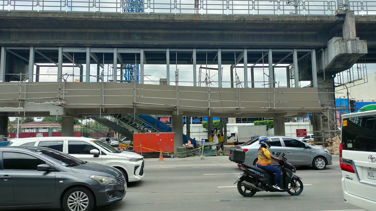 Dalawang bagong World Class Footbridge!NEW ESCALATORS INSTALLED!MAY BINAKBAK NA SA MRT3 GUADALUPE!