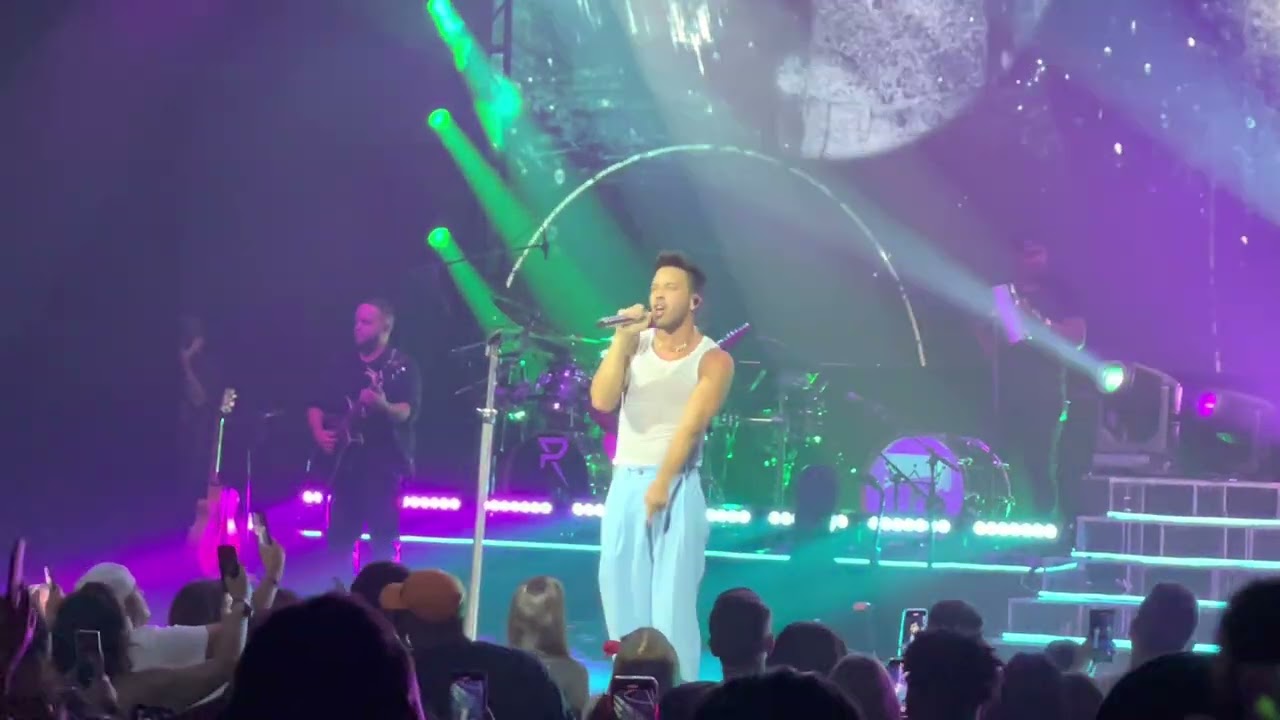 Prince Royce - Darte un Beso (Live in Chicago 2022)