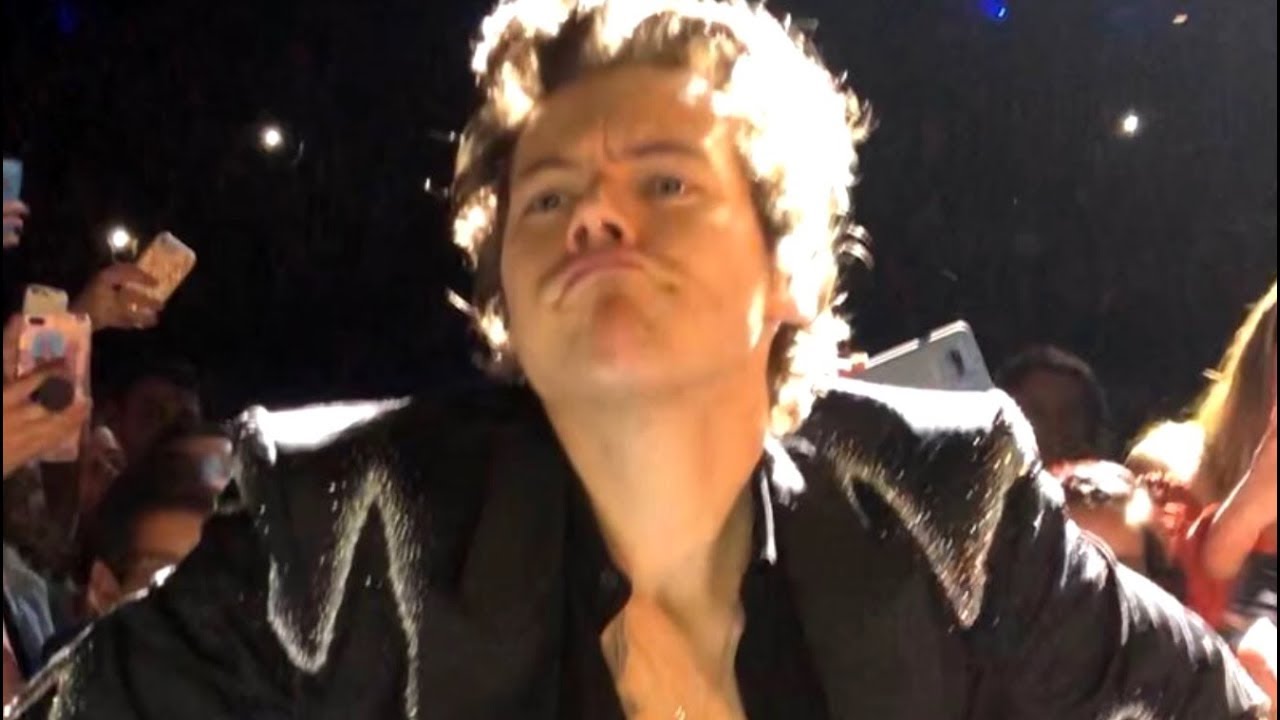 Everything wrong with Harry Styles