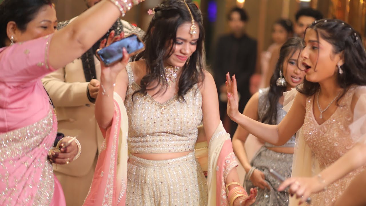 A surprise dance for my sister in her engagement 🥰