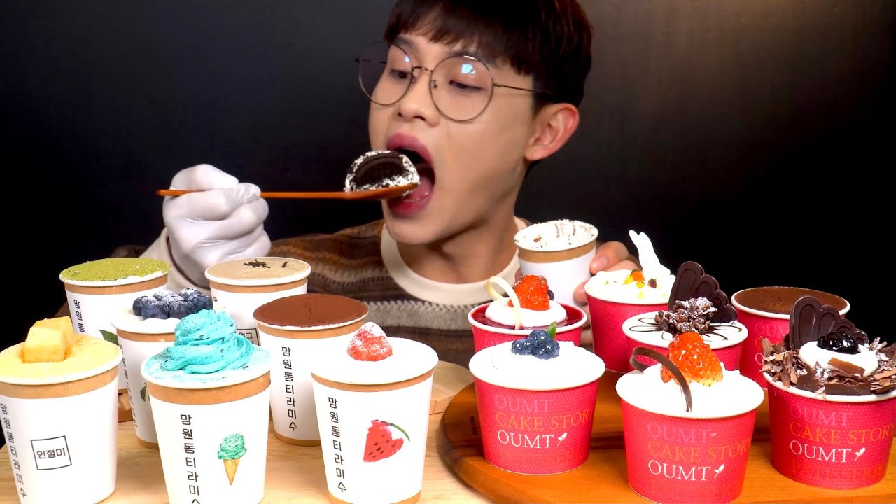 ASMR 8가지 망원동 티라미수와 움트 컵케이크 먹방~!! Eight Tiramisu With Sweet Cup Cakes 🎂 MuKBang~!!