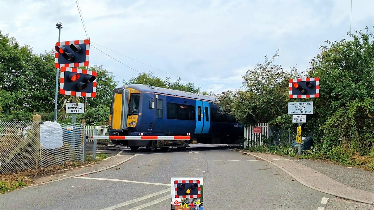 Stone Level Crossing, Kent