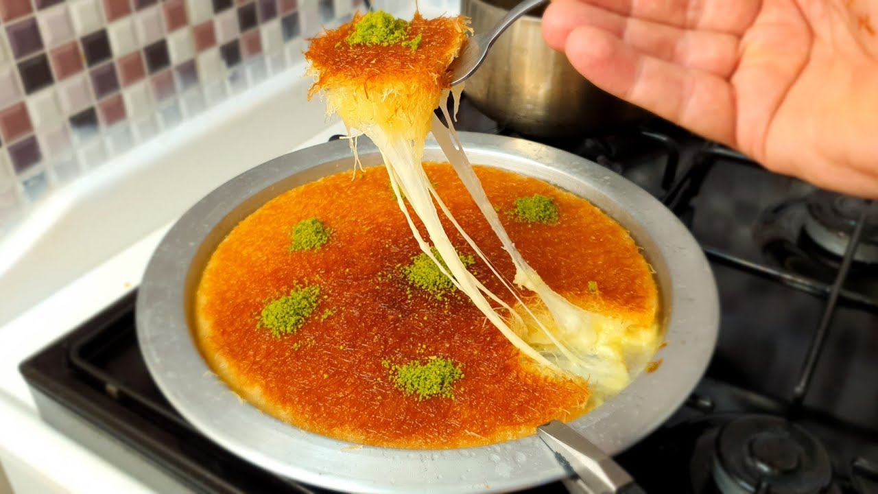 لو بتعرفوا شو سهلة كنتوا بتعملوها كل يوم😂كنافة خشنة Kunafa #شيف_نبيل