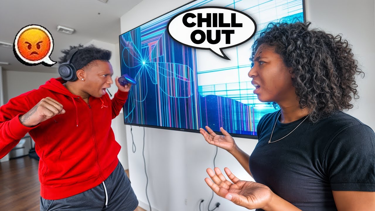 GAMER RAGE PRANK ON GIRLFRIEND *I CRASHED OUT*