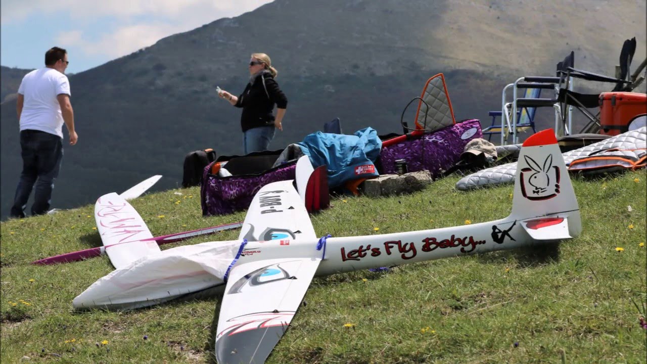 Filmato Slope soaring RC Monte Catria 07 05 2016