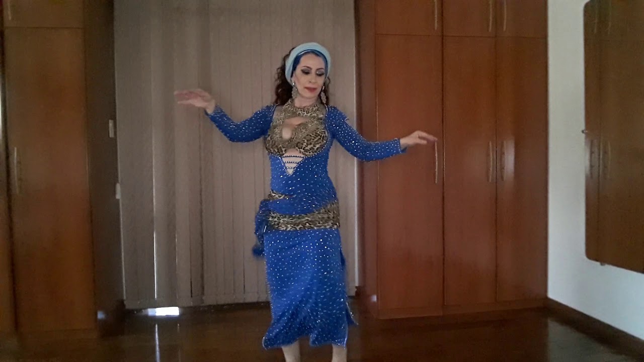 CARLA SILVEIRA DANÇA BALADI