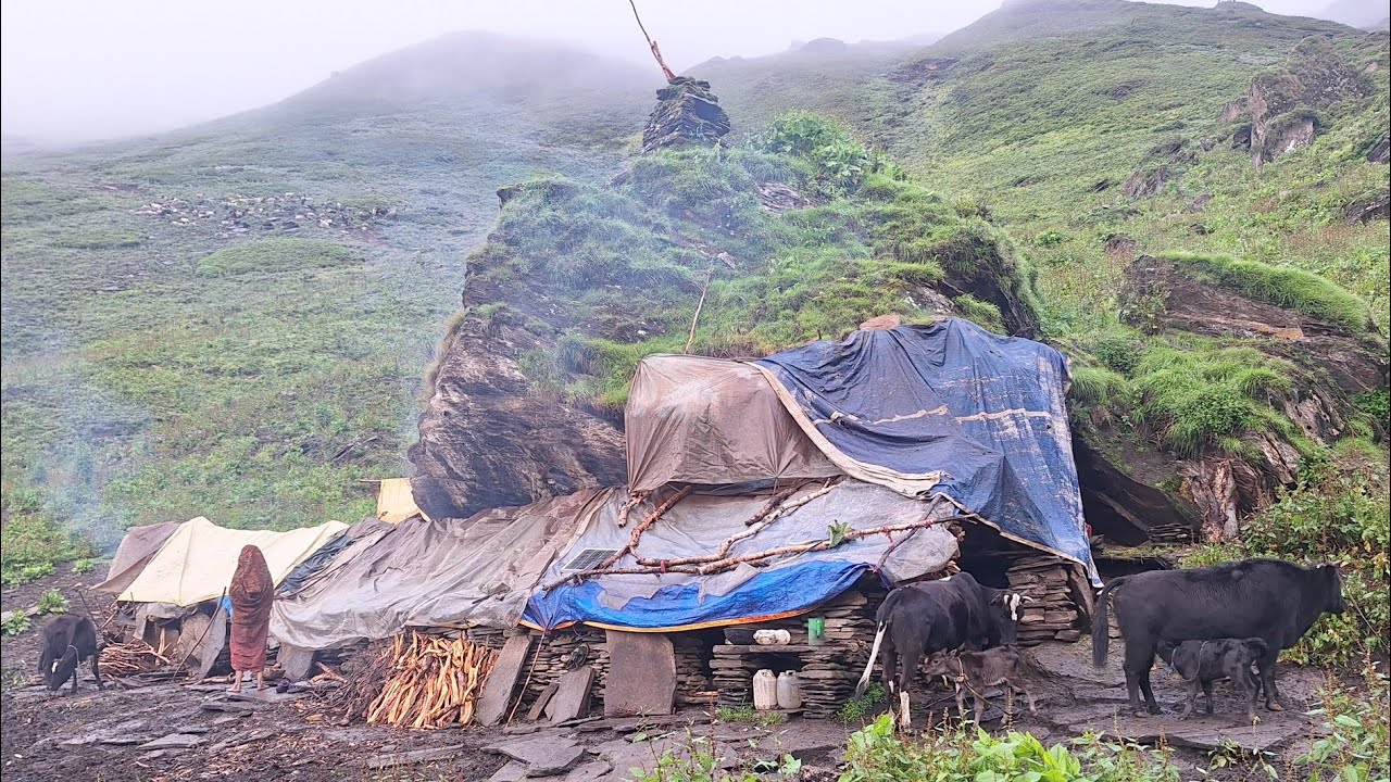 Very Peaceful and Mind Relaxing Village Lifestyle in the Mountain || IamSuman