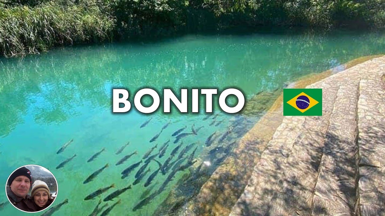 Die &uuml;ppige Natur von BONITO, MS, Brasilien. St&auml;dtischer Badeort