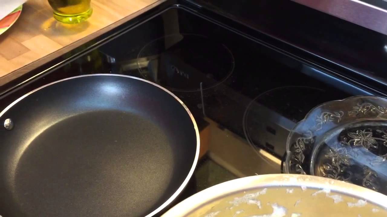 TORTITAS DE POLLO EN SALSA VERDE  DELICIOSA RECETA !