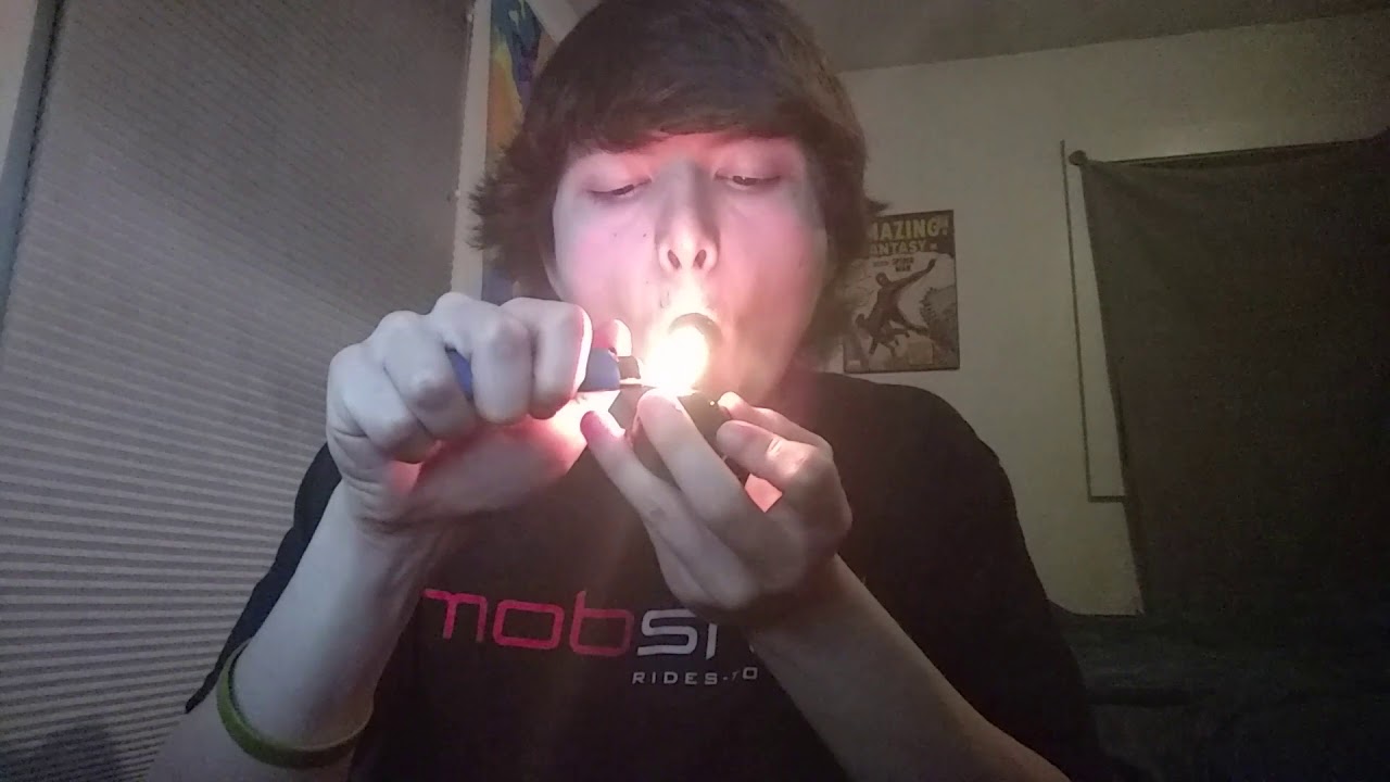 Glass spoon pipe toke sesh🥄 💨