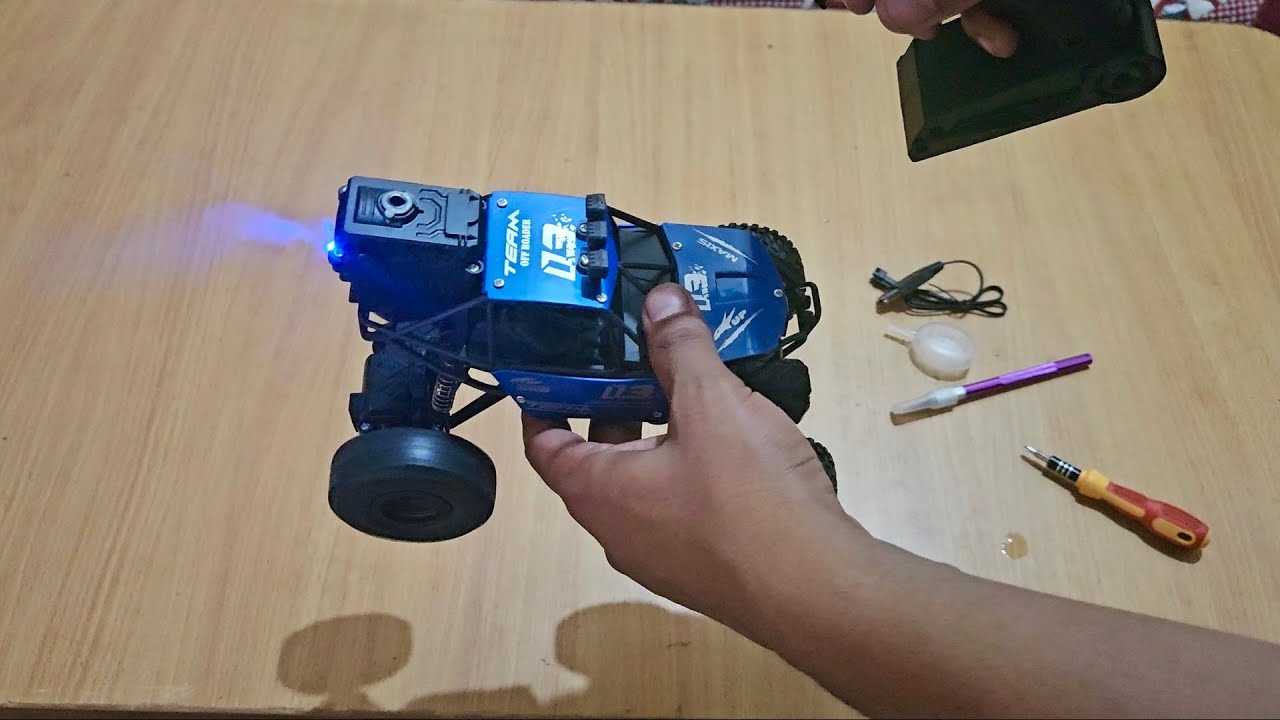 10$ Cheap RC Crawler from Amazon - Monster Truck