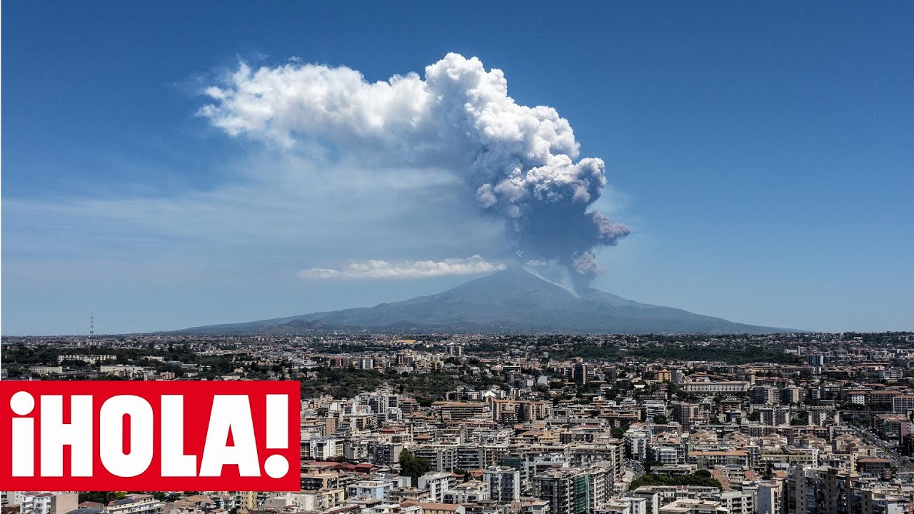 La sobrecogedora erupción del volcán Etna: turistas corriendo despavoridos y un rugido atronador