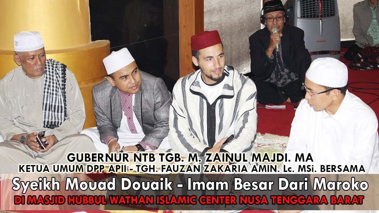 Sholat Isya Berjamaah di Islamic Center NTB Bersama Imam Besar dari Maroko - Syeikh Mouad Douaik