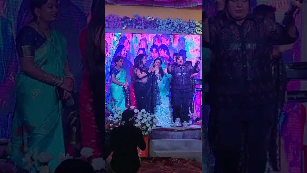 Stage performer आप सबकी गायिका देवी(@singer_devi_official)