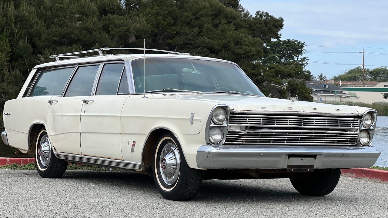 1966 Ford Country Sedan Wagon AT DODI AUTO SALES