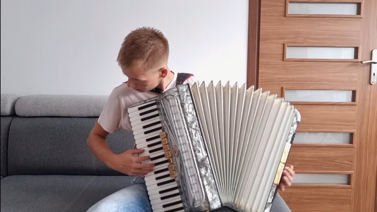 Mamko moja & Karcmarecka- akordeon Manfrini 120