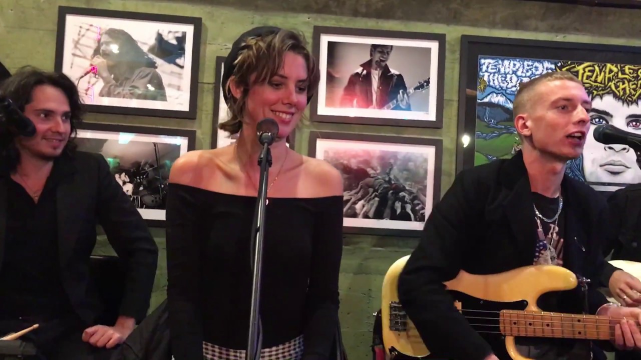 Wolf Alice @ Easy Street Records, Seattle