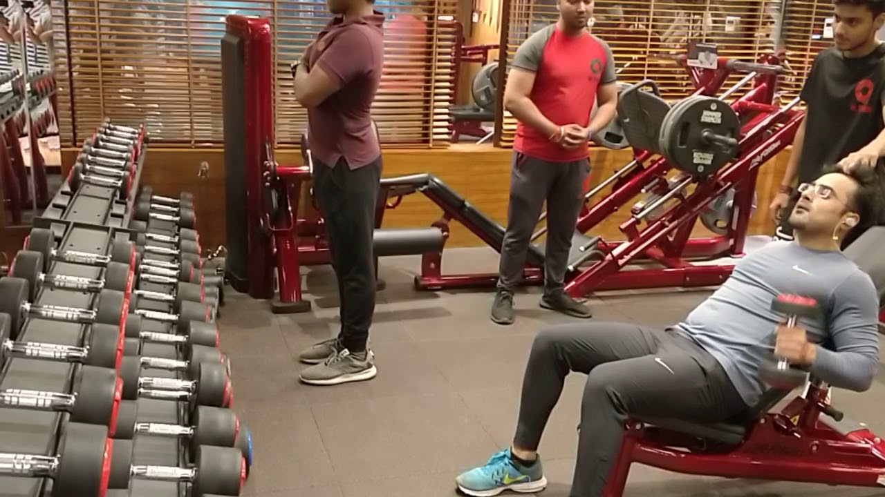 Ozone luxury gym model town