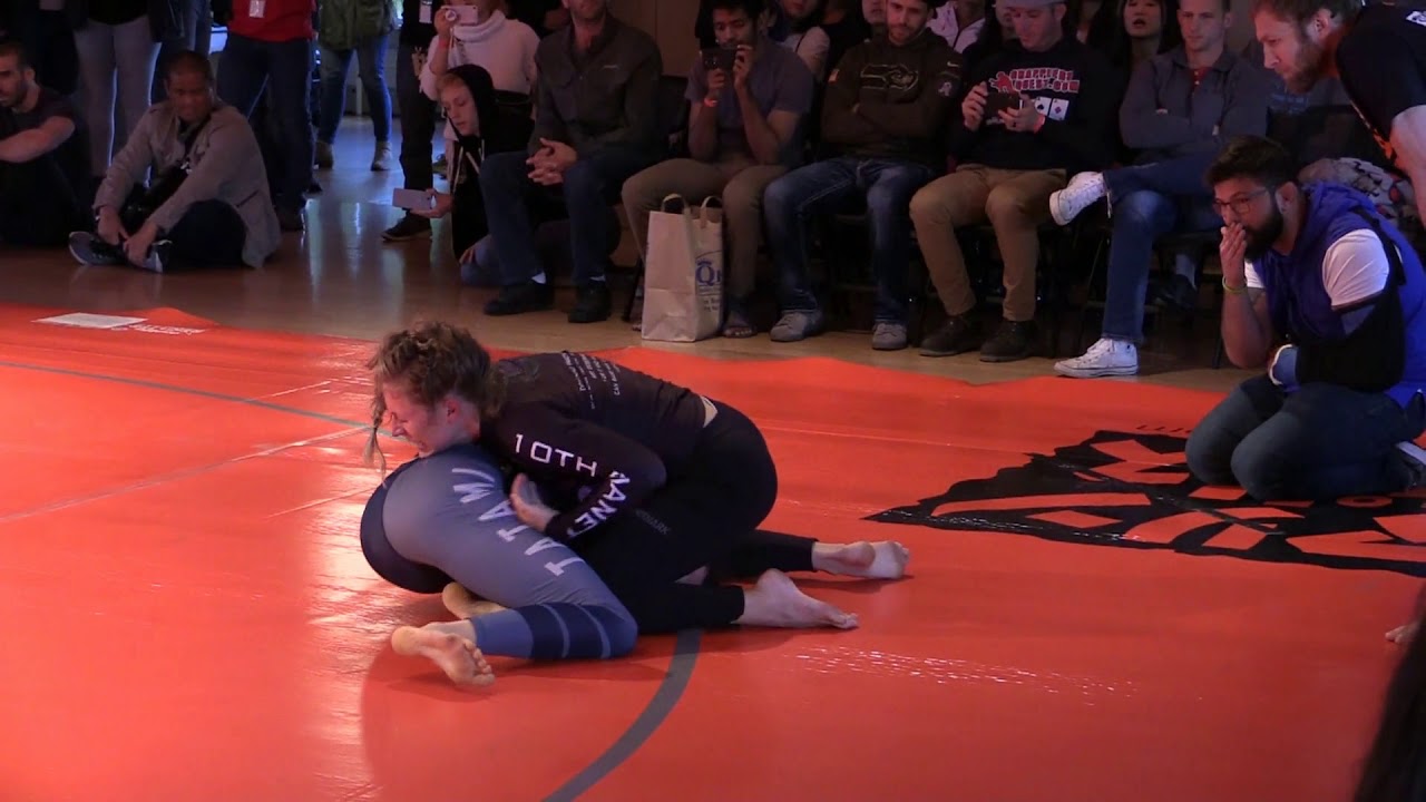 Britt Beushausen vs Amber Orchard