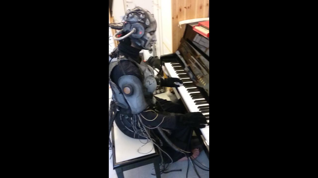 SpirosK photography backstage: Irini Alferei - Starcraft Adjutant Playing the piano