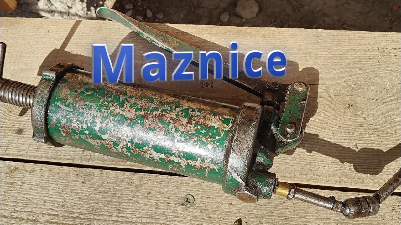 &Uacute;držba BAGRU! 🚜 Jak Spr&aacute;vně Promazat Otoče a Čepy? 🛠️ Servis Těžk&eacute; Techniky DIY