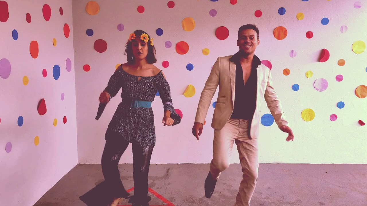 Aula de Dança Anos 70 Hustle