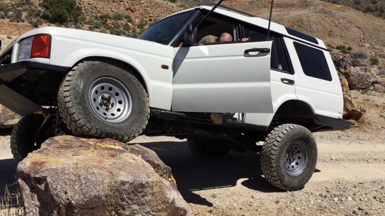 Land Rover Discovery 2 Offroad Articulation test Twin Locked