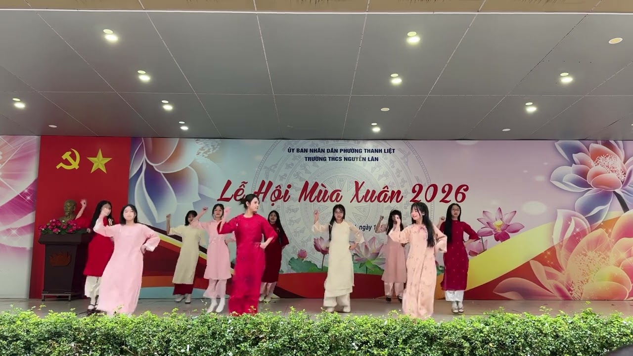 Em chào Tết - Lớp 7A3 (25-26) THCS Nguyễn Lân
