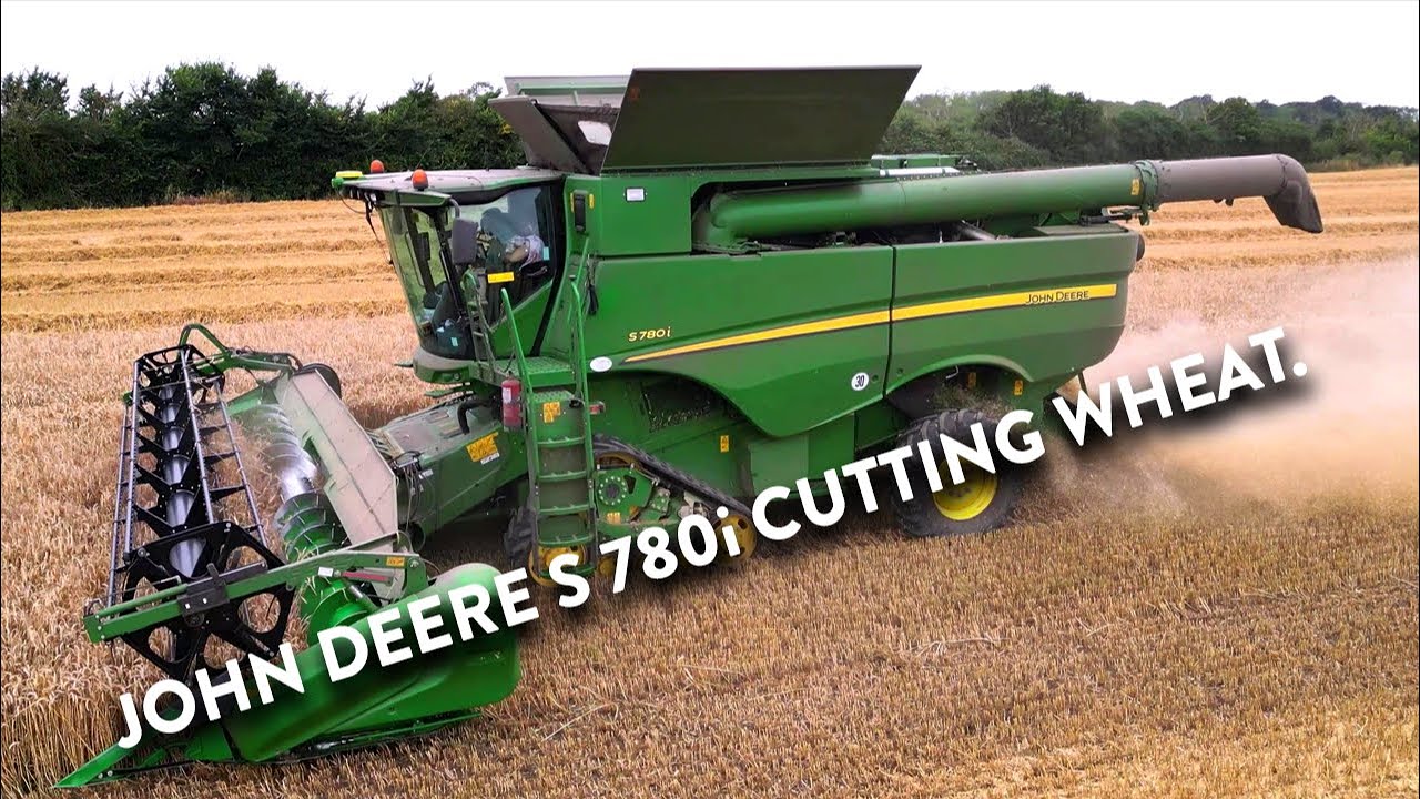 4Kᵁᴴᴰ Harvest 2024: John Deere S780i combine working on an overcast day in Suffolk
