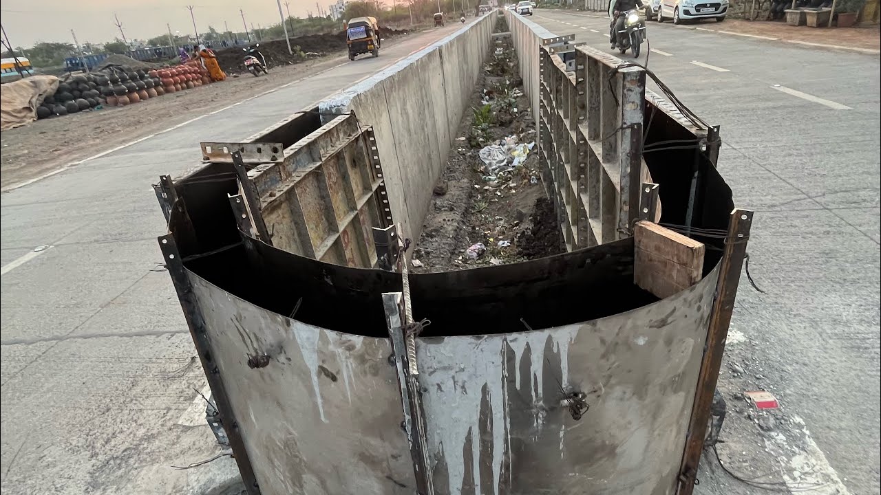 How Rcc Concrete road  Dividers are made Step by step | Road Divider kaise banate hy