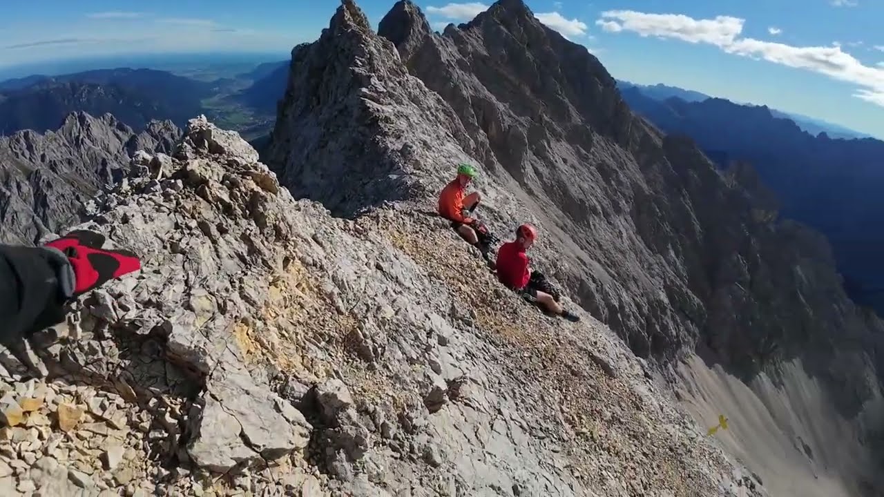 Jubiläumsgrat mit Erklärung von Bergführer Hans
