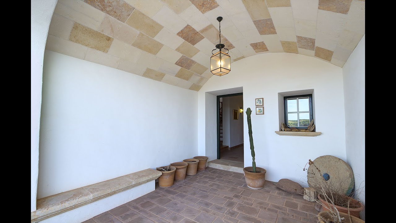 Interior de casa de campo en Menorca