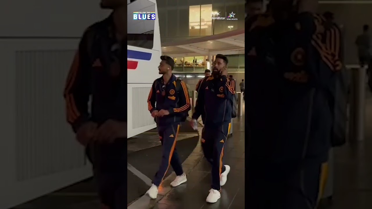 Ro-Ko and Team India arrive in Adelaide for the 2nd ODI! #AUSvIND