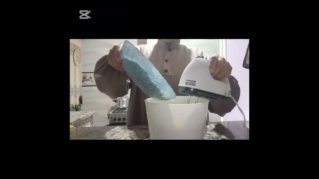 كيك بالمندلين كاتجي هشيشه ومفششه طريقه سهله اللي ضاق عندك يحمق عليها