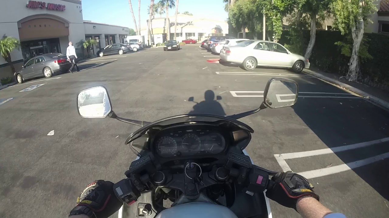 Dan rides a 1986 Yamaha FJ1200