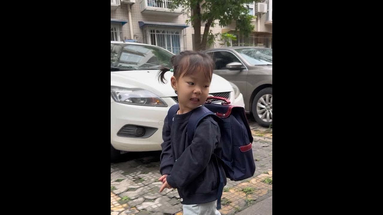 送完芊羽上学，到果园里尝了一下果冻橙口感，就回老家装天然气表，发现房间门已经被蚂蚁彻底腐蚀揪心啊#vlog日常 #新鲜采摘 #日常分享