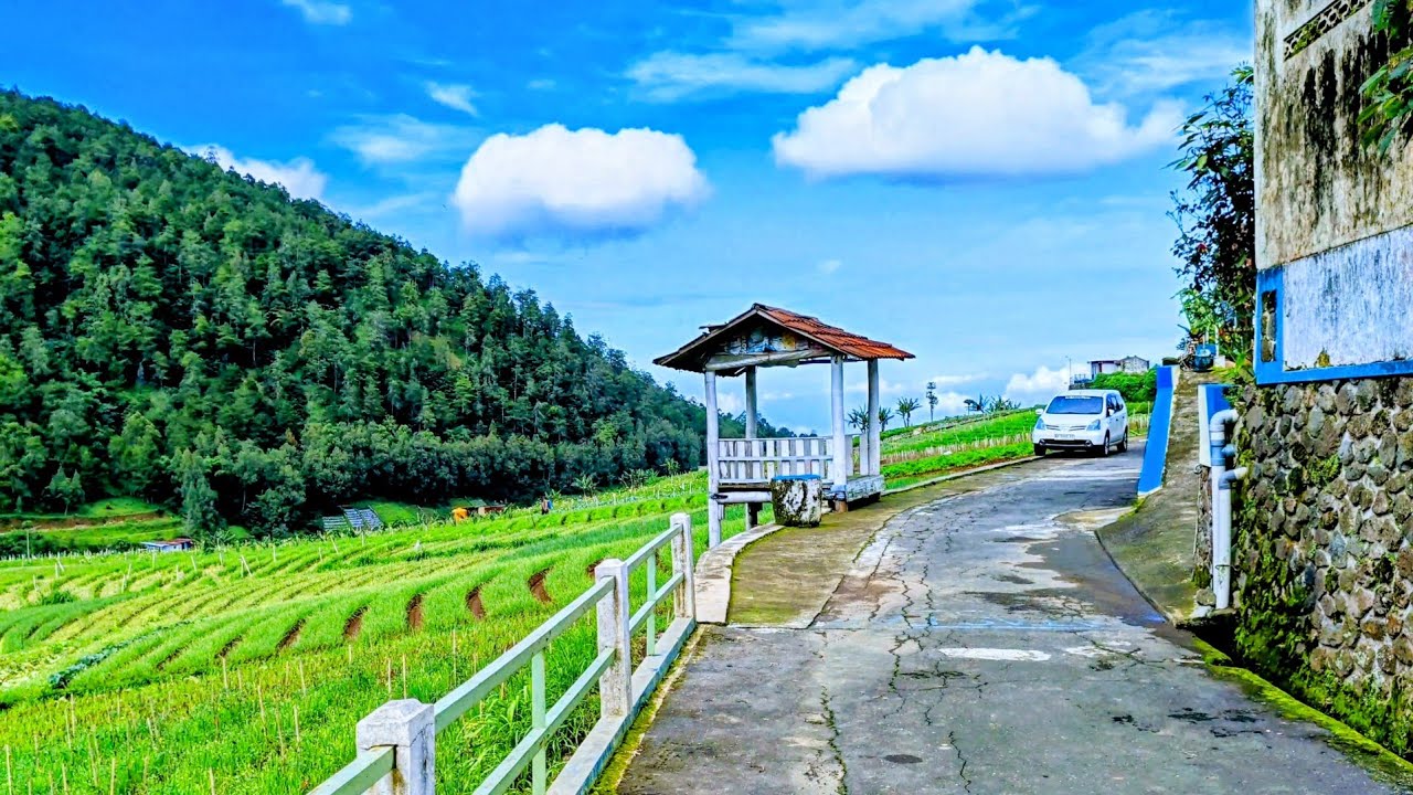 Tak Kalah Dengan Pedesaan Swiss‼️Desa Indah Di Lembah Hijau Yang Memukau Dengan Kesejukan Alamnya