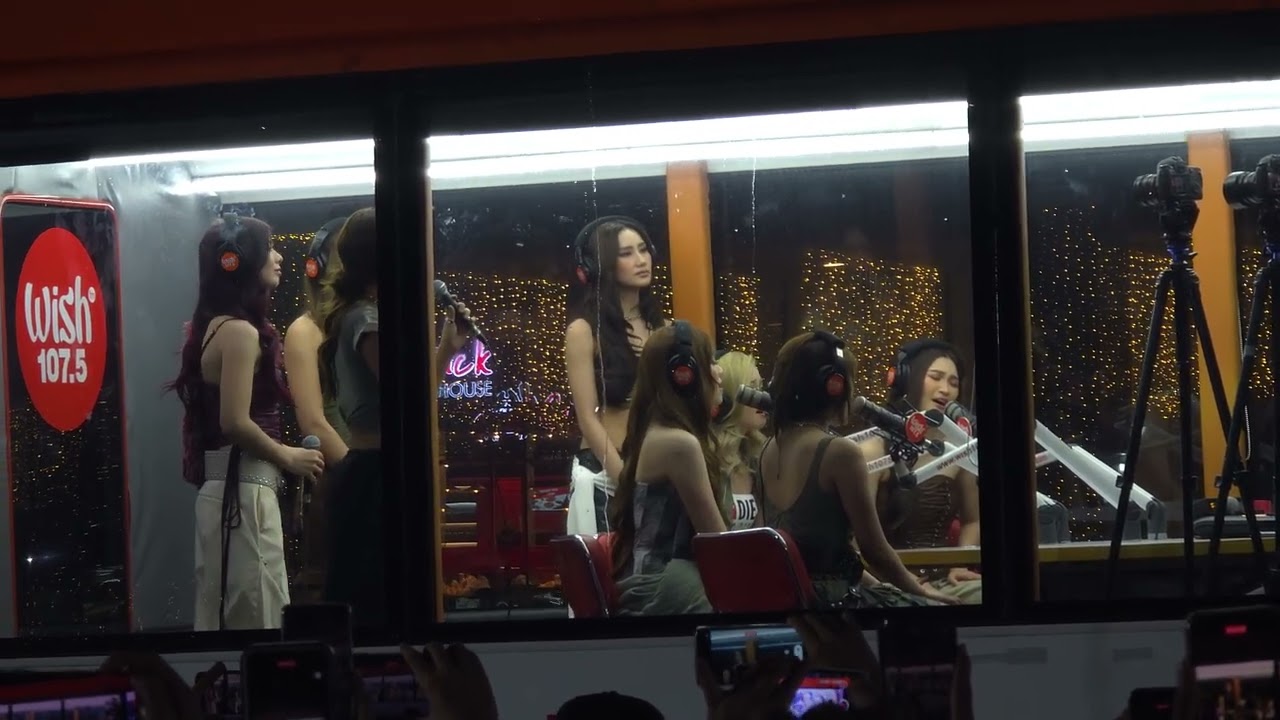 BINI - Infinity (Live) FanCam @ Wish Bus Eton Centris (Dec. 15, 2025)