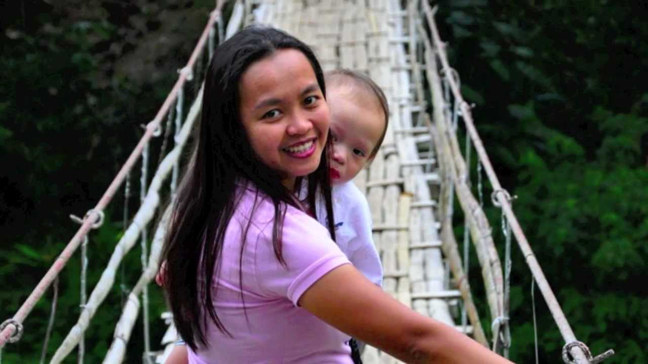 Hanging Bamboo Bridge - Bohol Tours - WOW Philippines Travel Agency