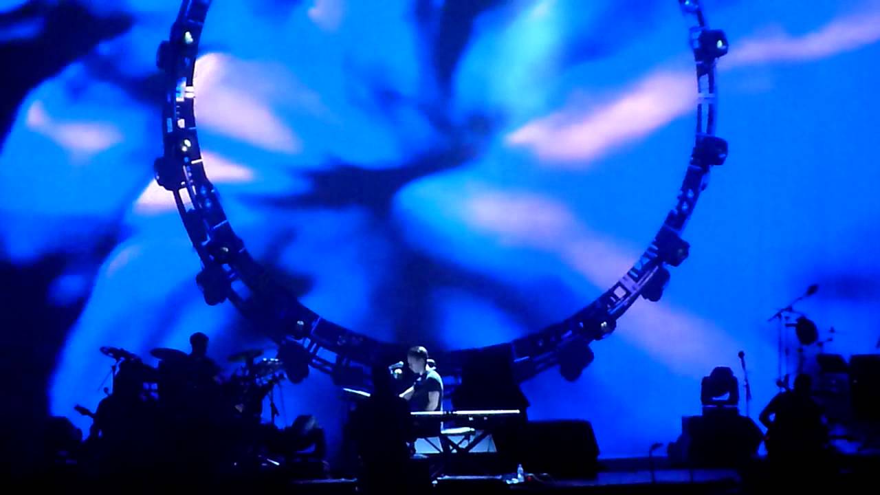 Brit Floyd ‘Astronomy Domine’ Echo Arena Liverpool 2014 [6]
