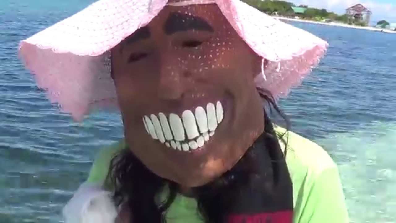 OBAMAS FAMILY VACATION IN THE PHILIPPINES OBAMA TRAYVON MARTIN AT ALONA BEACH BOHOL PHILIPPINES